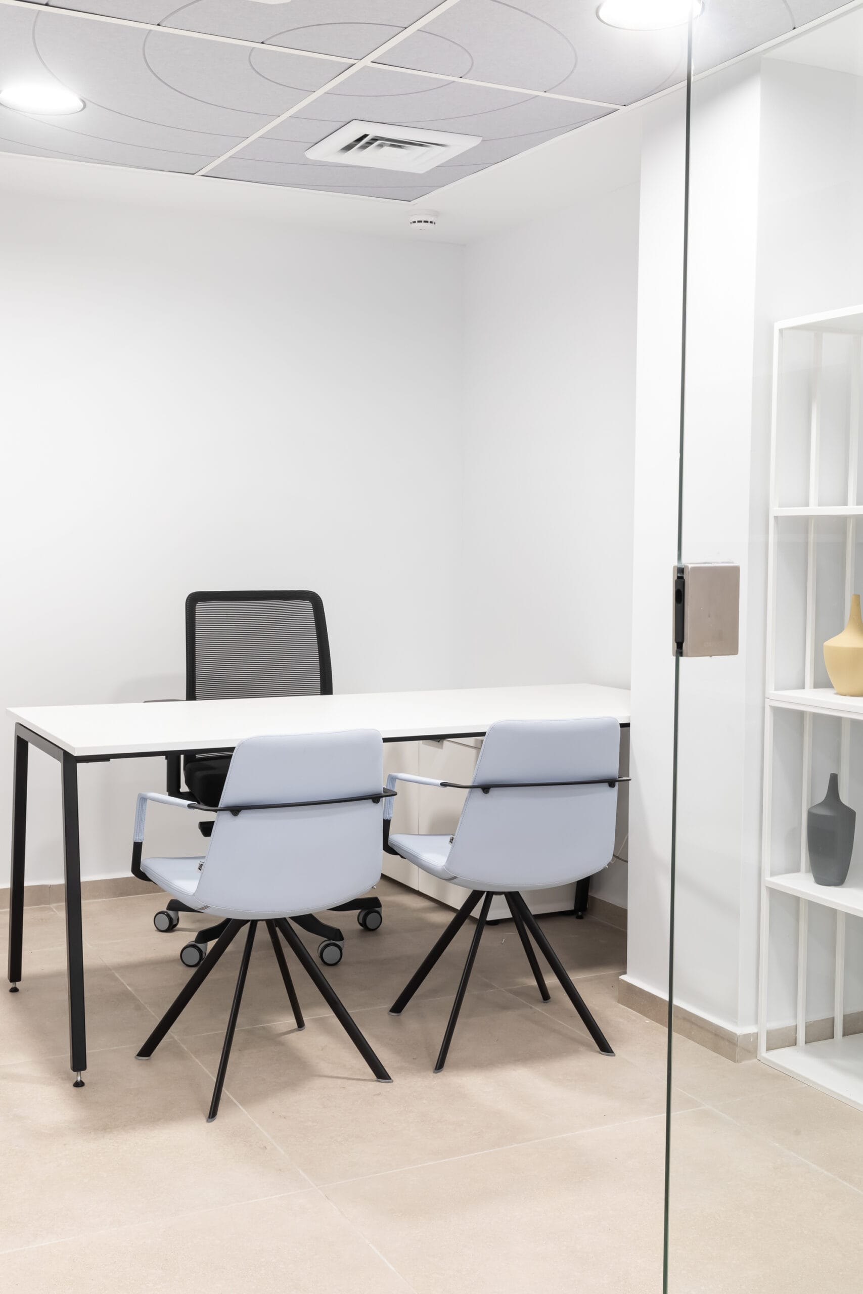 noa-table-raiopera-chair-btjest-bt-scaled.jpeg